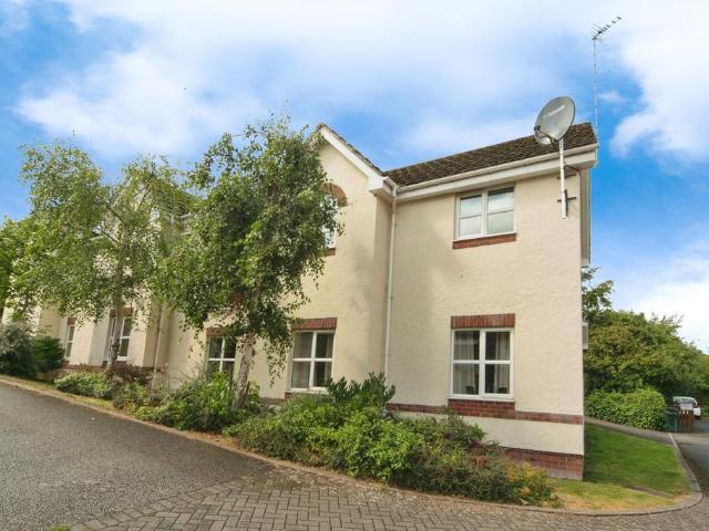 Flat for sale in Colwyn Bay, Wales