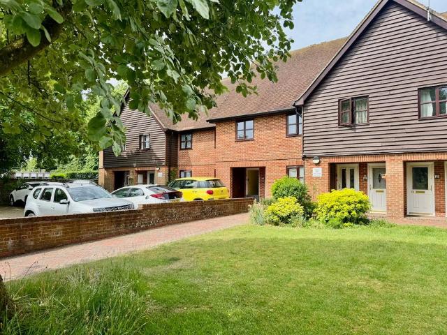 Flat for sale in Folkestone, Kent