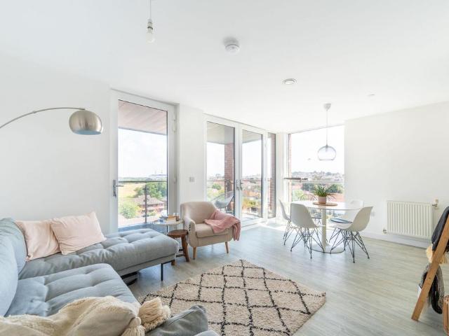Flat for sale in Greater London