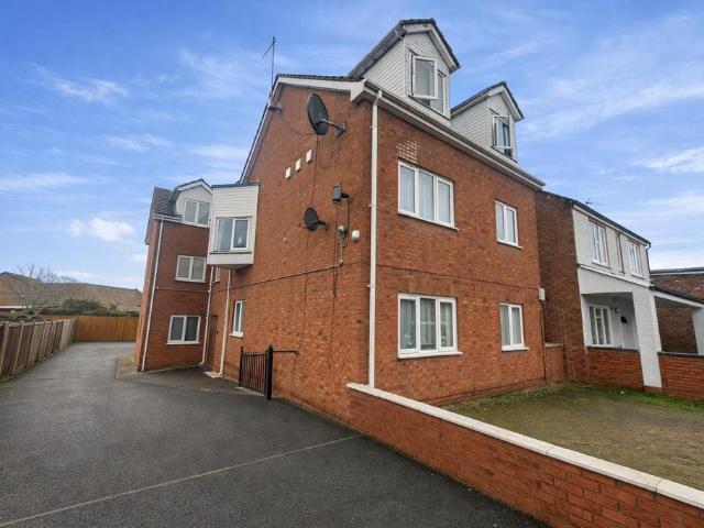 Flat for sale in Eastgate, Peterborough