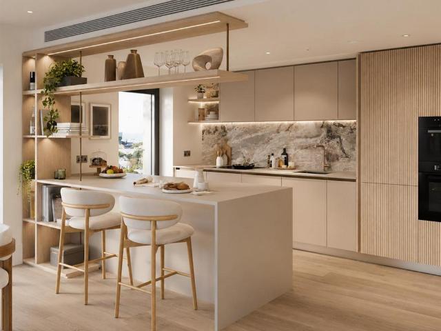 Flat for sale in Shepherd's Bush, Greater London