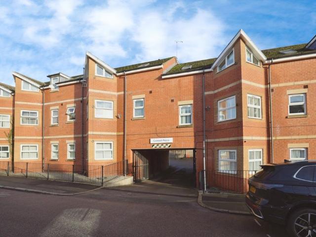 Flat for sale in West Midlands