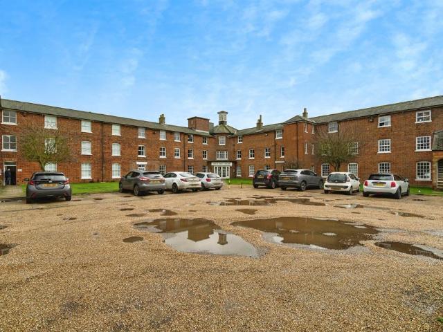 Flat for sale in Burgh St Peter, Norfolk