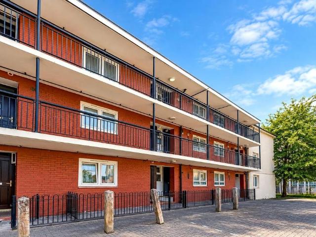 Flat for sale in Spitalfields, Whitechapel