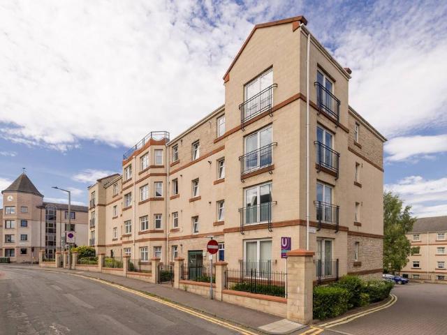 Flat for sale in Gorgie/Dalry, Scotland