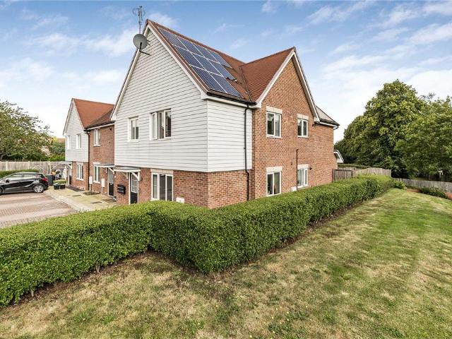 Flat for sale in Greater London