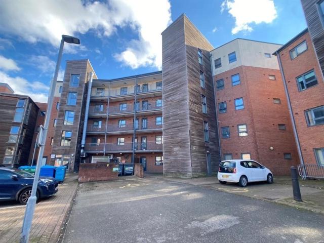 Flat for sale in Kelham Island, Sheffield
