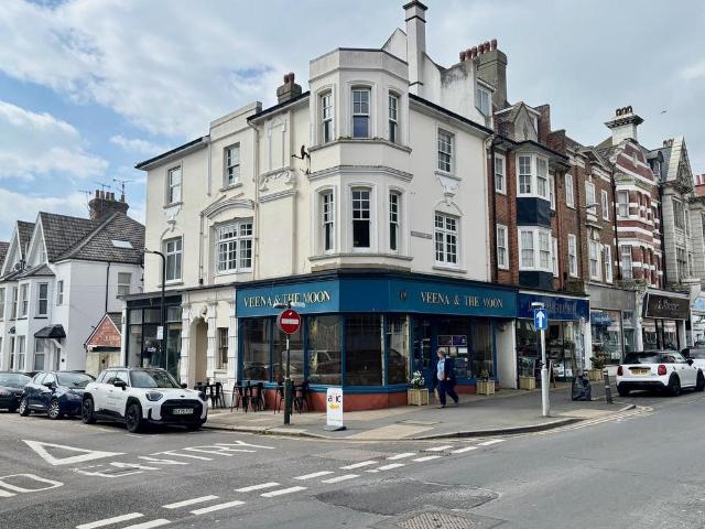 Flat for sale in Central, Heathlands