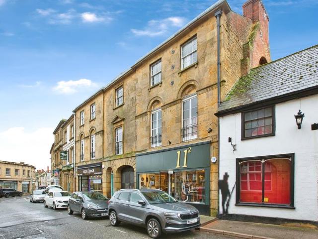 Flat for sale in Broadshard, Somerset