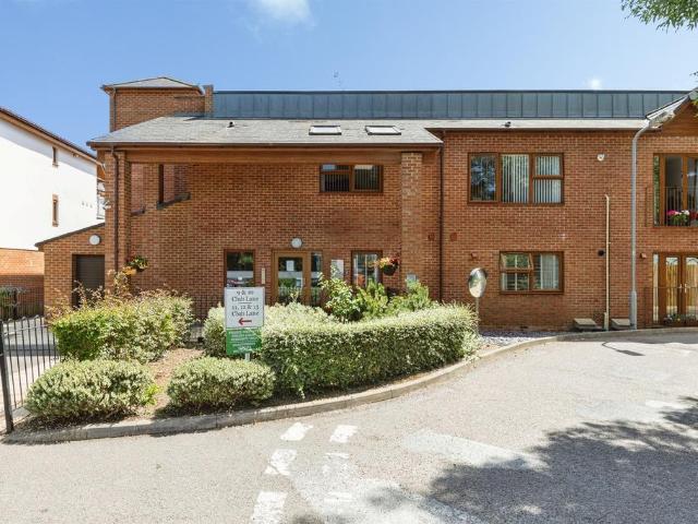 Flat for sale in Milton Keynes