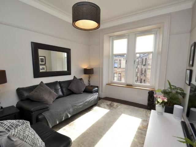 Flat for sale in Govanhill, Glasgow