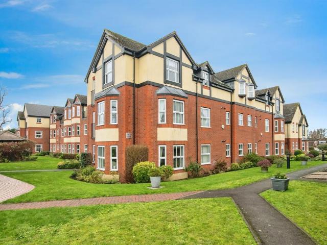 Flat for sale in Great Chatwell, Staffordshire