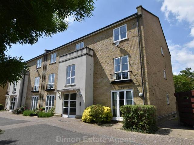 Flat for sale in Priddy's Hard, Middlecroft