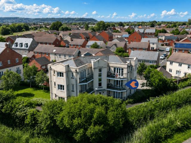 Flat for sale in Weston-super-mare, North Somerset