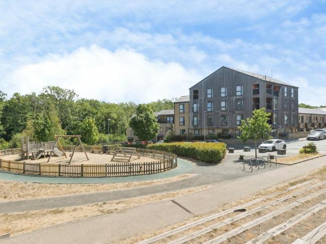Flat for sale in Sherwood, Sandown Park