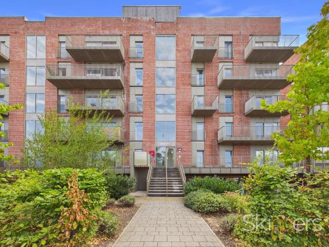 Flat for sale in South Ashford, Bridgefield