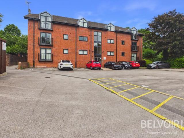 Flat for sale in Stone, Baswich