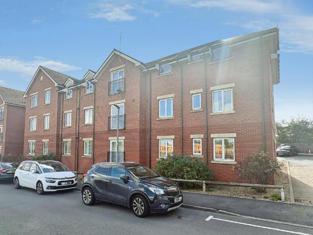 Flat for sale in Nuneaton, Nuneaton and Bedworth