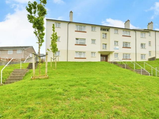 Flat for sale in Lipson, Mount Wise