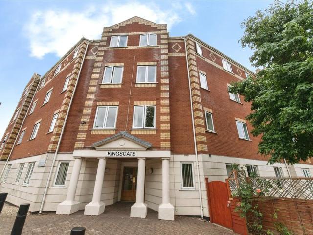 Flat for sale in Watergate, Devon