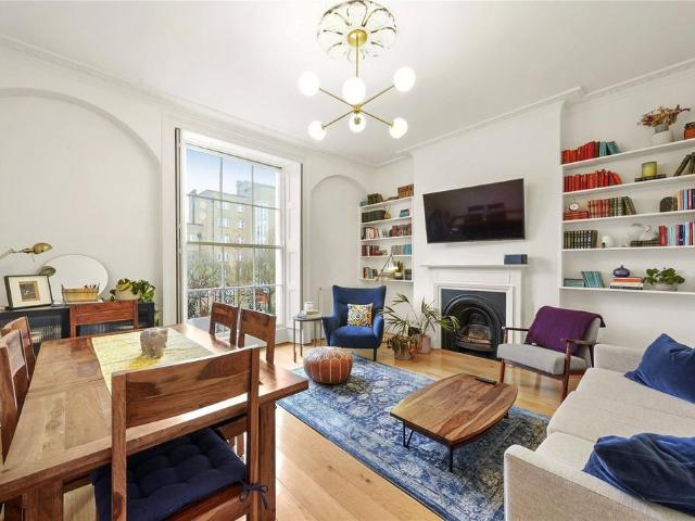 Flat for sale in St. John's Wood, Greater London