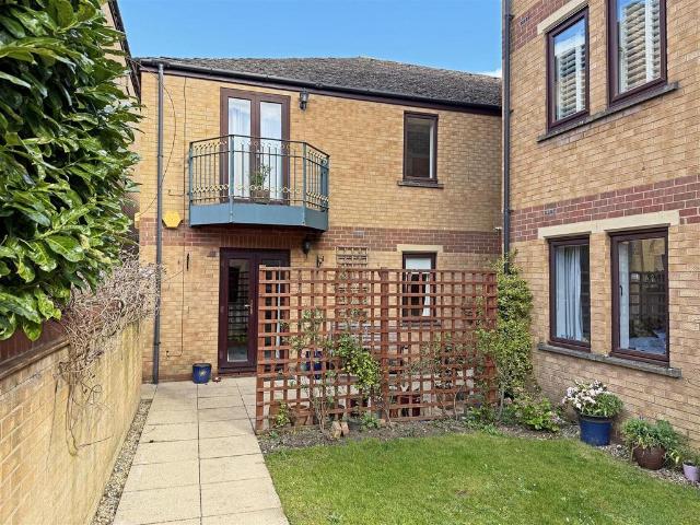 Flat for sale in Baron St Martin, Barholm