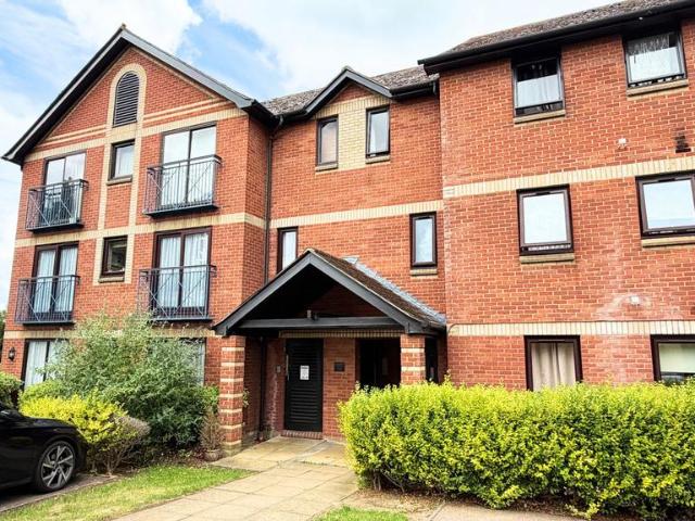 Flat for sale in Myland, Fordham Heath