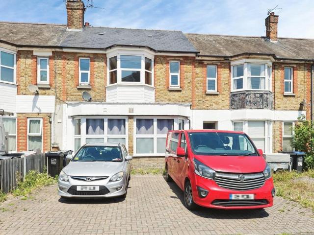 Flat for sale in Chilton, Acol