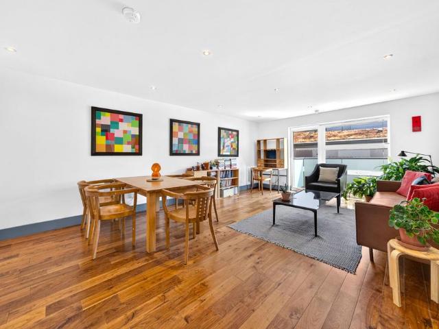 Flat for sale in London Borough of Islington, Greater London