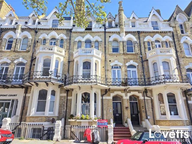 Flat for sale in East Cliff, Acol