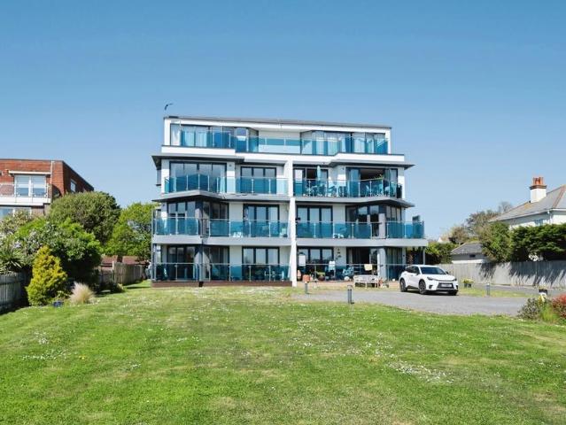 Flat for sale in Spring Vale, Hampshire