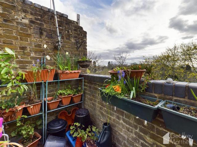Flat for sale in Kingsmoor, Harlow