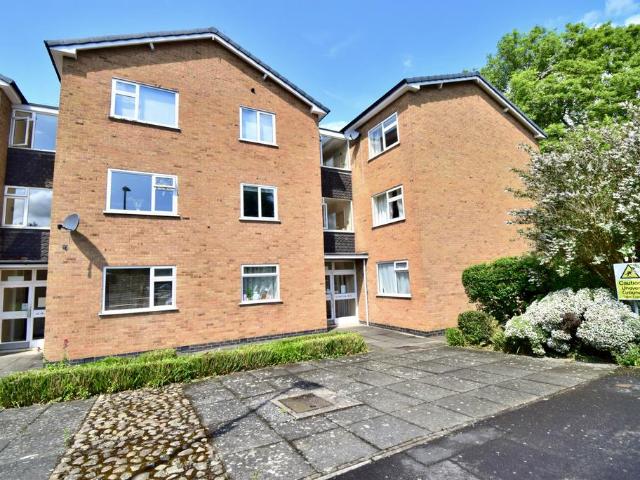 Flat for sale in Stanford On Avon, Leicestershire