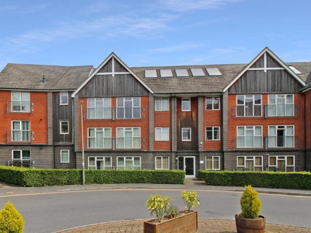 Flat for sale in Bletchley and Fenny Stratford, Fenny Stratford