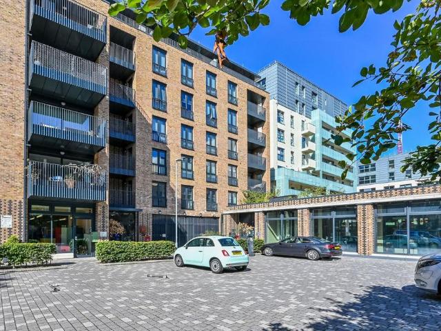 Flat for sale in Chalk Farm, Primrose Hill
