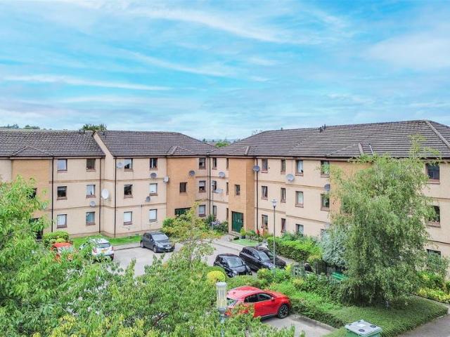 Flat for sale in Moneydie, Scotland