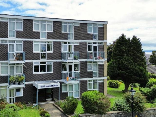 Flat for sale in Penarth Marina, Penarth