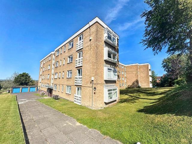 Flat for sale in Upperton, Eastbourne
