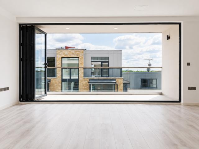 Flat for sale in London Borough of Ealing, Hanwell