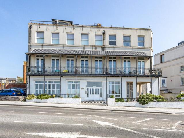 Flat for sale in Margate Old Town, Acol