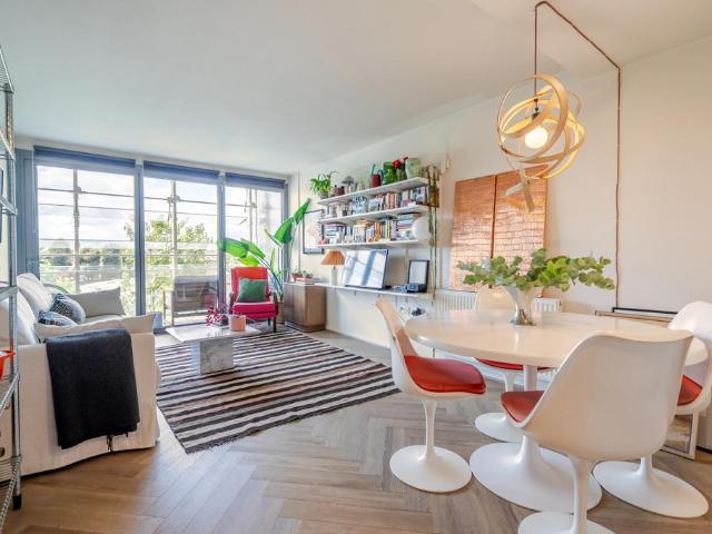 Flat for sale in Peckham, Greater London