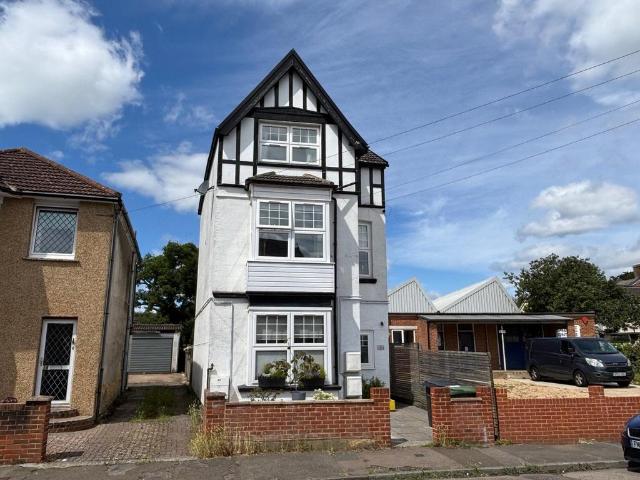 Flat for sale in Glenleigh Park, Heathlands