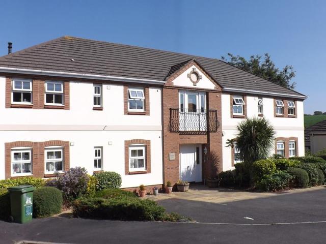 Flat for sale in Brandis Corner, Devon