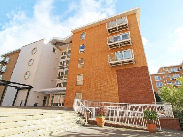 Flat for sale in City Centre, Falcon Lodge