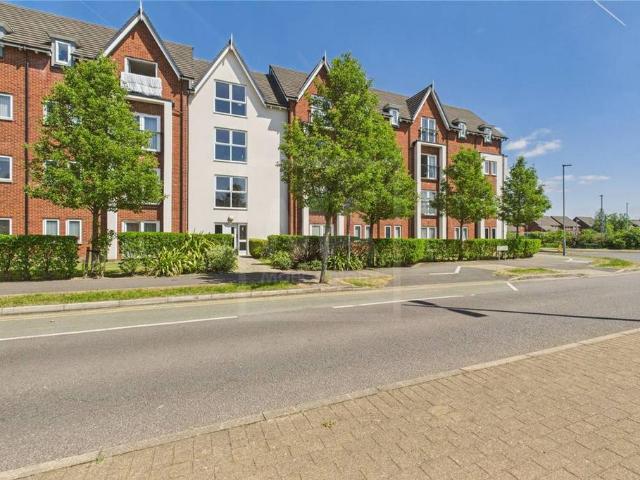 Flat for sale in Chapelford, Warrington