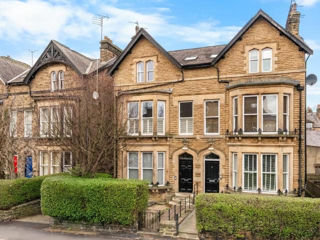 Flat for sale in High Harrogate, Harrogate