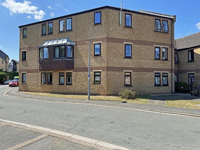 Flat for sale in Baron St Martin, Barholm