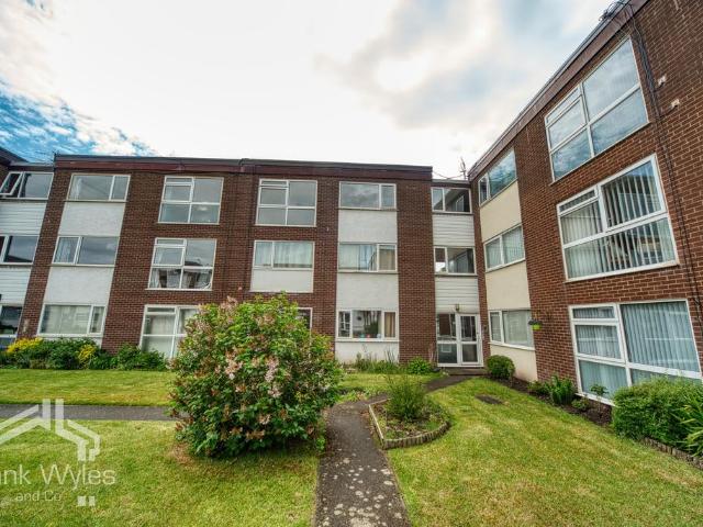 Flat for sale in St Annes, Lytham