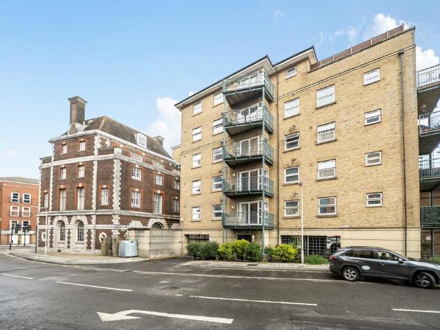 Flat for sale in Nichols Town, City Of Southampton