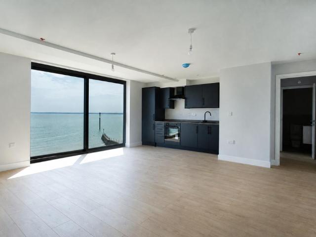 Flat for sale in West Cliff, Thanet
